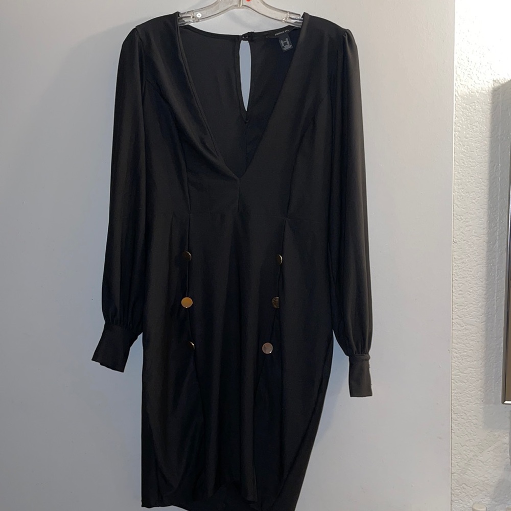 FOREVER 21...BLACK MINI DRESS...PUFFY ARMS WITH GOLD BUTTONS...SIZE XL/1X